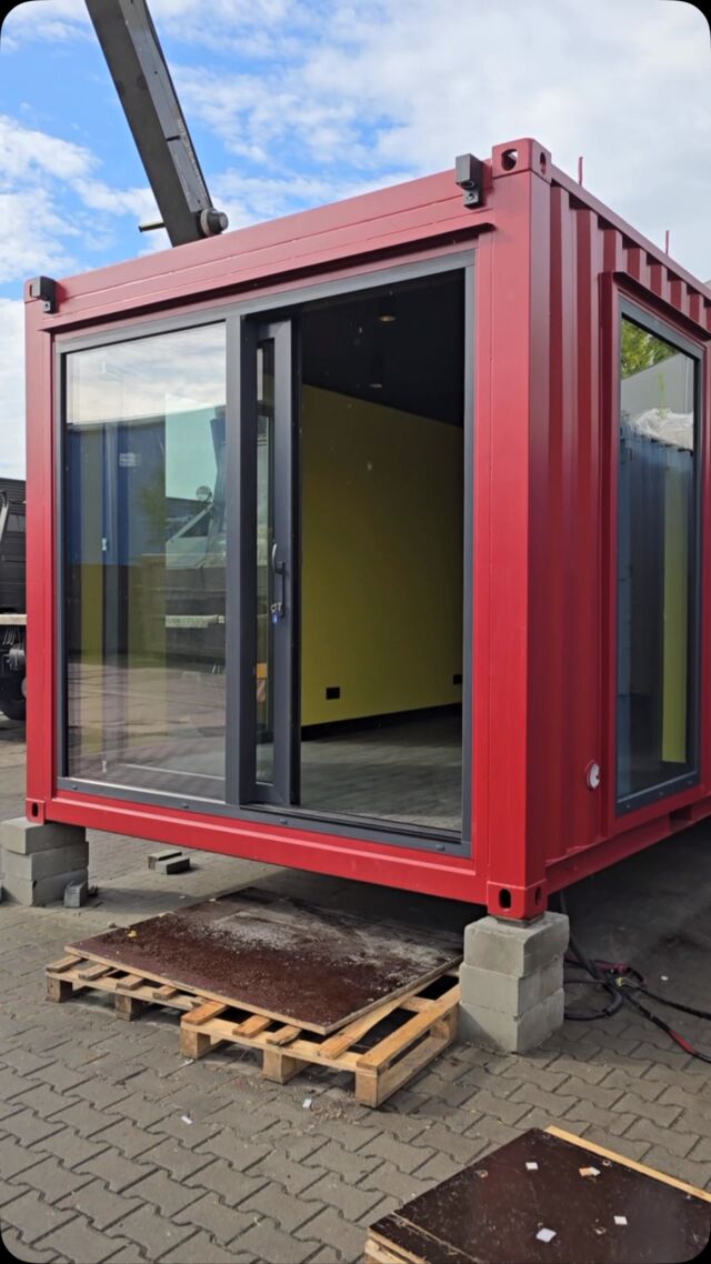 We don’t just build with containers — we cut, widen, and customize them to create unique spaces. L22XL (9 x 3m) — wider than standard, made for those who need more room to live, work, or chill 🏡🟥#containerhome #tinyhouse #custombuild #shippingcontainer #modularhome #widenedcontainer #industrialdesign #containerhouse #shippingcontainerhome #shippingcontainerhouse #cabin #flexicubepl #tinyhome #flexicube #tinyhouse #containeroffice #airbnbexperience #box #containerarchitecture