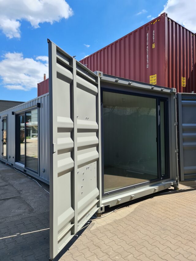 ◼️ Only at Flexicube! ◼️ 3-meter-wide containers — that’s half a meter more than standard, and it makes a huge difference inside. 🏡 Model: L30.8XLSolid corten steel, easy to move, with options for pitched roof and custom cladding.Perfect as your dream home, office or Airbnb.#container #containerhome #containerhouse #tinyhome #tinyhouse #guesthouse #studenthouse #mancave #shippingcontainerhome #dreamhome #containerbuilt #flexicube #modernhome #containerarchitecture #homeinspiration #glamping #containeroffice #containerlife #airbnb #cabin #germany #flexicubepl #modernhouses #singlefamilyhome #modernhomes