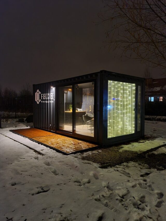 ✨ L15XL Office (3m wide). Smart space for big ideas - even this holiday season 🎄#containeroffice #tinyoffice #containerhome #officeinspiration #tinyhome